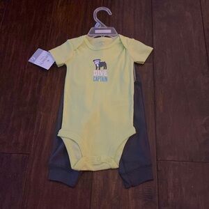 Carter’s baby outfit size 6 months boys 2 piece set “dive captain”
